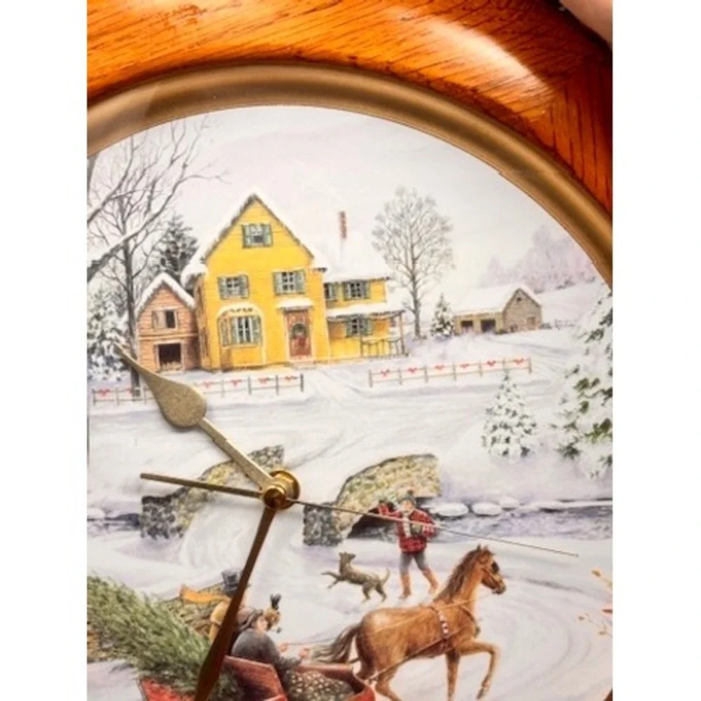 Vtg Howard Miller Musical Wall Clock Winter Village Scene Oak Finish Christmas